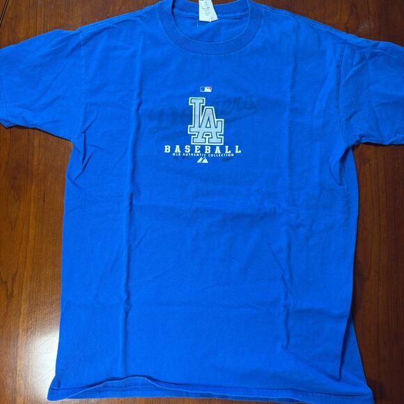 LA Dodgers Tshirt Size XL - Picture 1 of 6